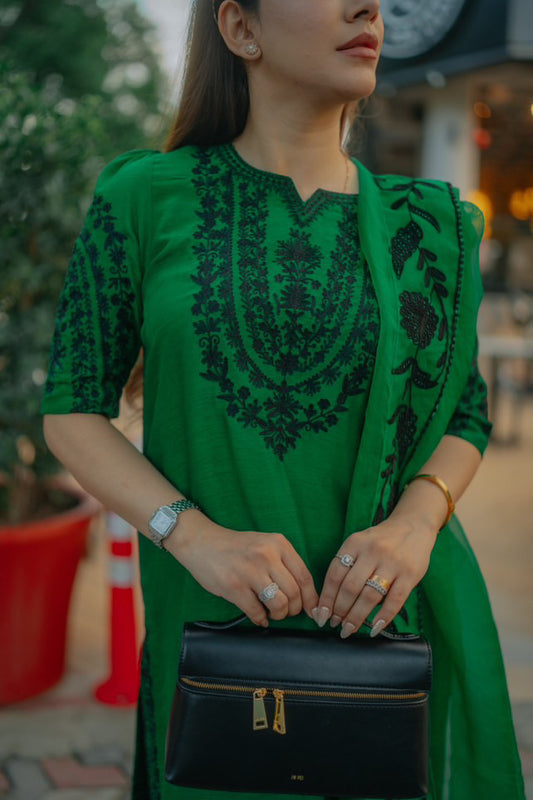 Shab-e-Zumurrud (شبِ زمرد) – Emerald Night