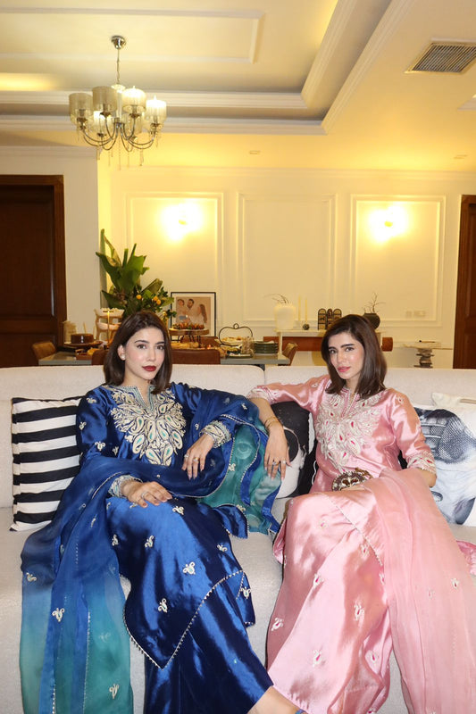 Rangrez (رنگ ریز) – the one who brings colors to life.