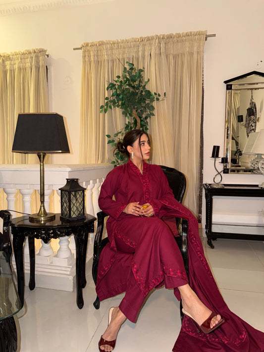 Zeenat-e-Pashmina – Burgundy Edit